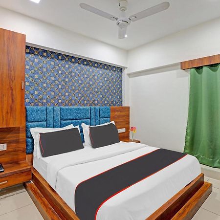 Capital O Bhavya Villa Ahmedabad Eksteriør bilde