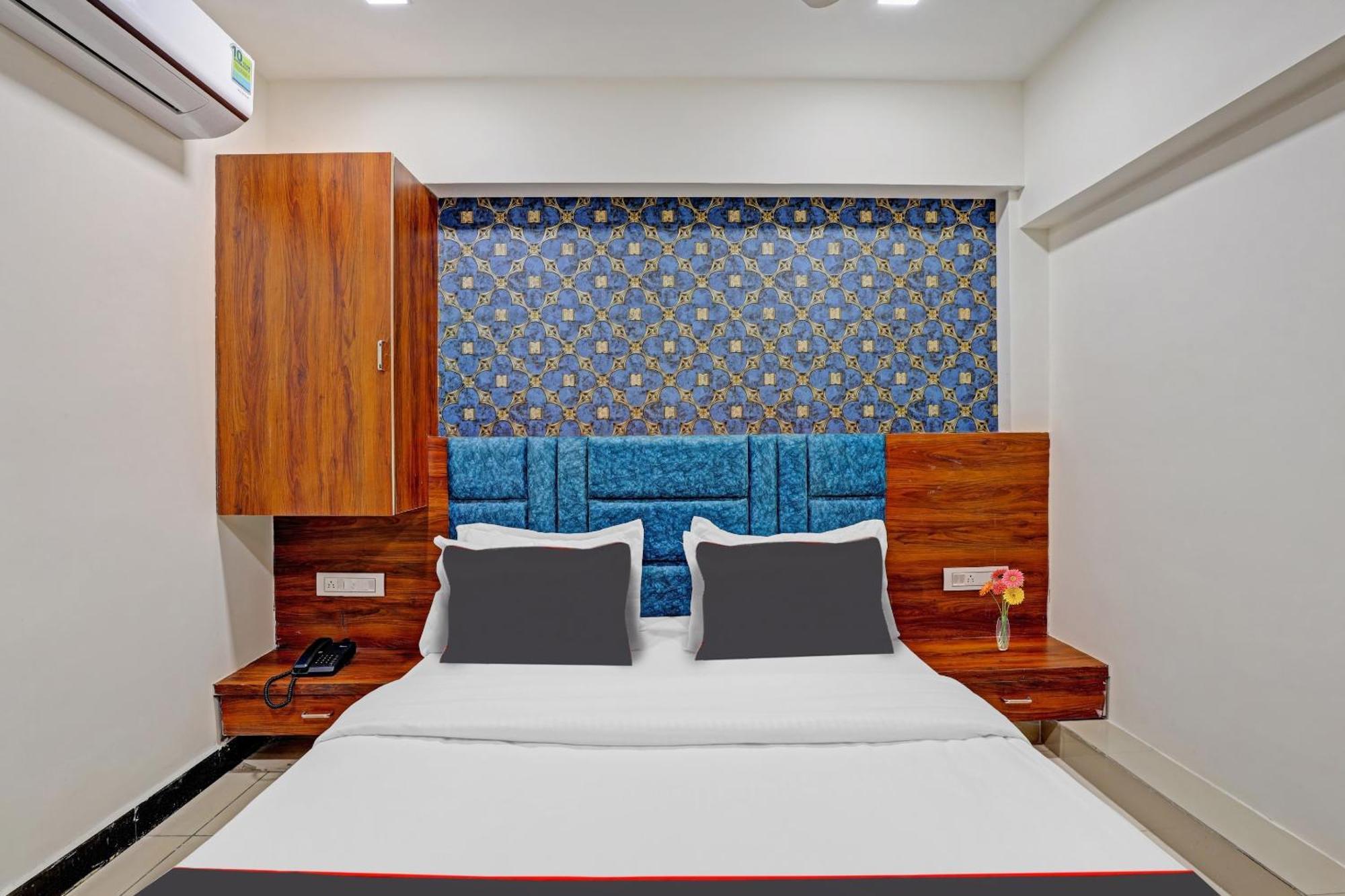 Capital O Bhavya Villa Ahmedabad Eksteriør bilde