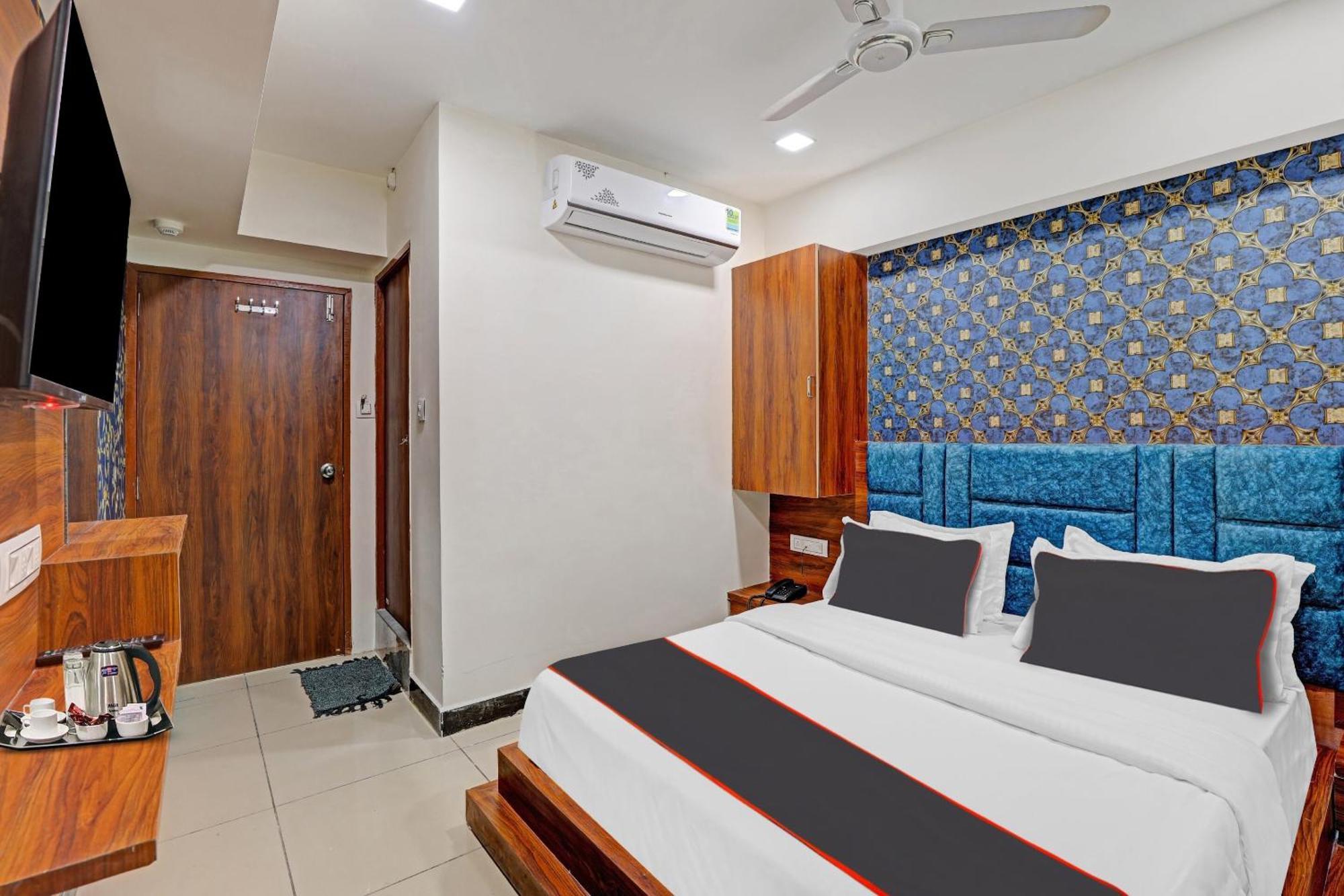 Capital O Bhavya Villa Ahmedabad Eksteriør bilde