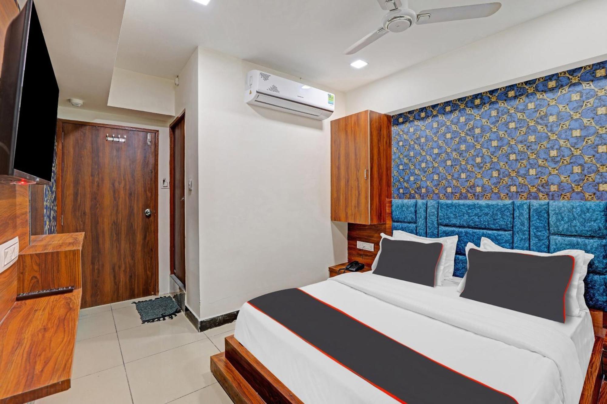 Capital O Bhavya Villa Ahmedabad Eksteriør bilde
